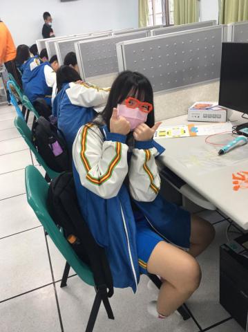 20201204汐止國中多媒體3D列印筆體驗_201229_5.jpg