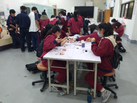 三峽國中124 810_201207_11.jpg