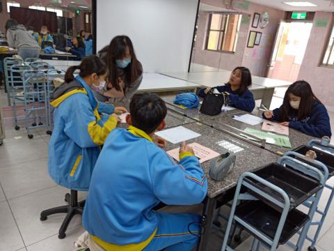 20210309崇林國中_210310_3.jpg