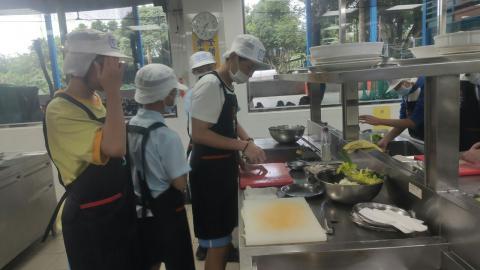 20210414海山國中（日式蔬菜煎餅海鮮烏龍麵）_210421_4.jpg