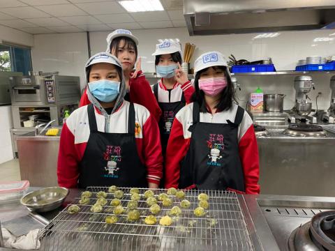 1100310二重專班烘焙_210310_1.jpg