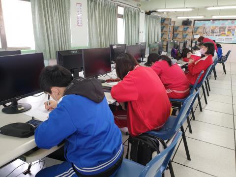 2021325二重國中(設計群)技藝班_210325_34.jpg
